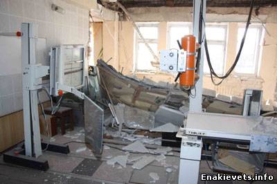 Шокирующие кадры. Взорвалась больница в Луганске (ФОТО). 16 человек погибших.