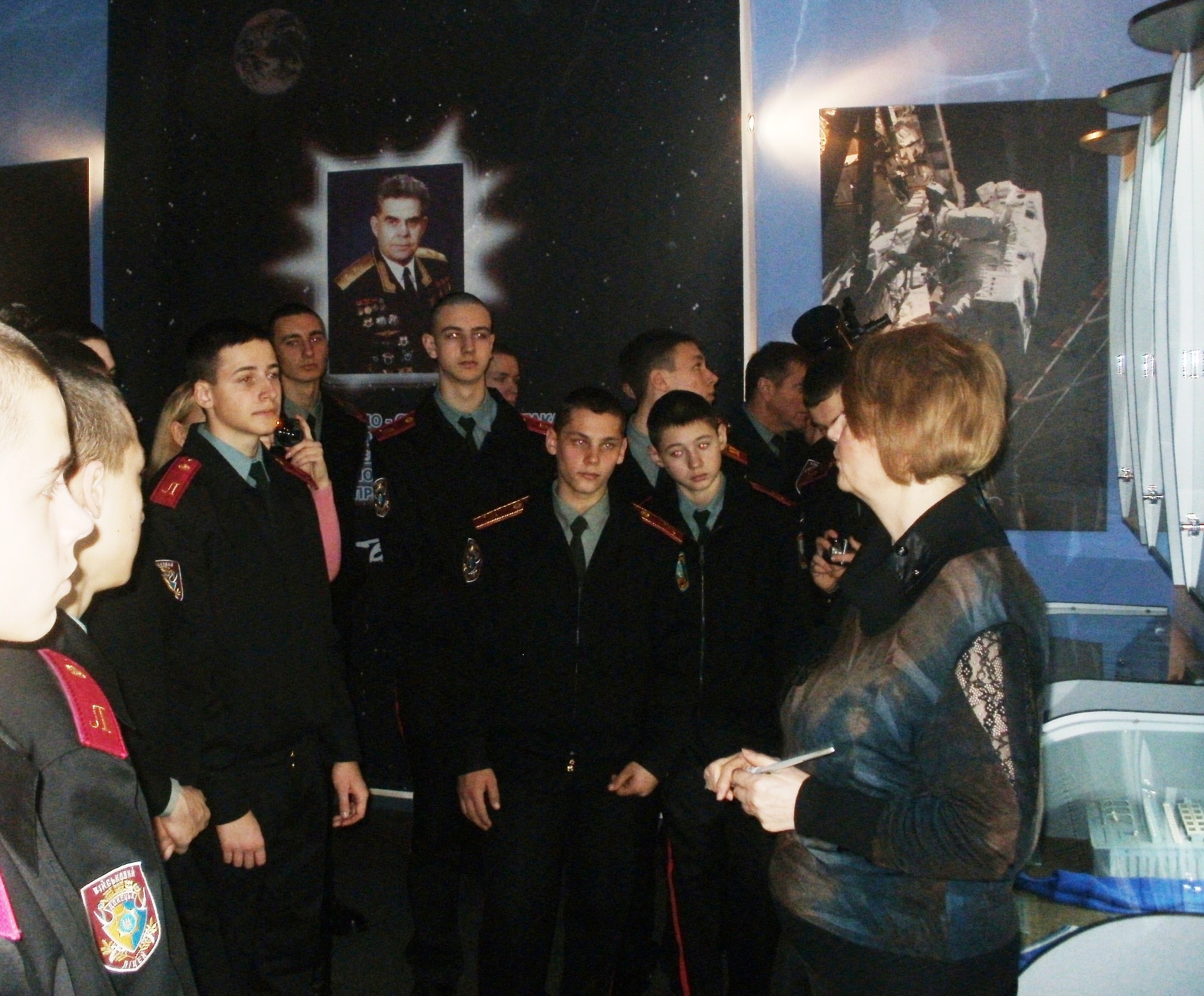 Городской музей посетили воспитанники Донецкого лицея с усиленной военно-физической подготовкой