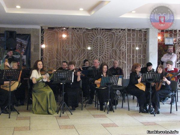 В Енакиево в ознаменование Дня защитника Отечества провели ряд мероприятий
