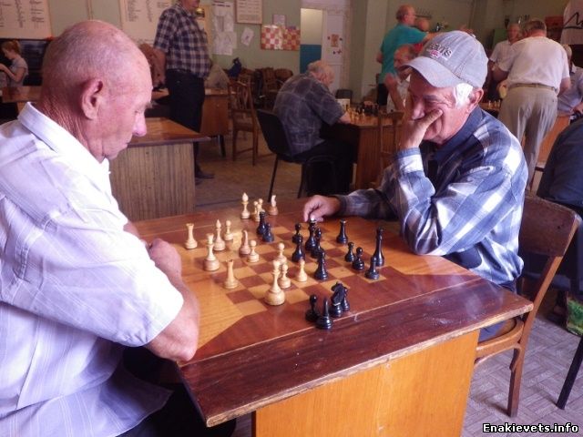 В Енакиево прошел открытый турнир по шахматам