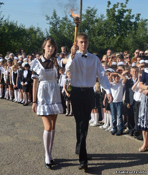 1 сентября в восстановленной школе № 8 г. Енакиево