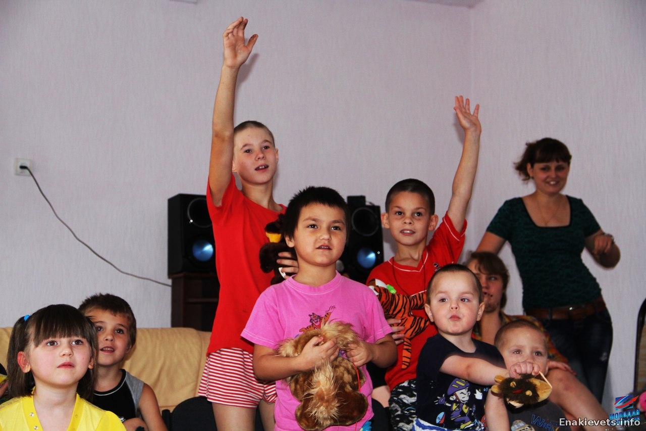 Мир детям Донбасса!