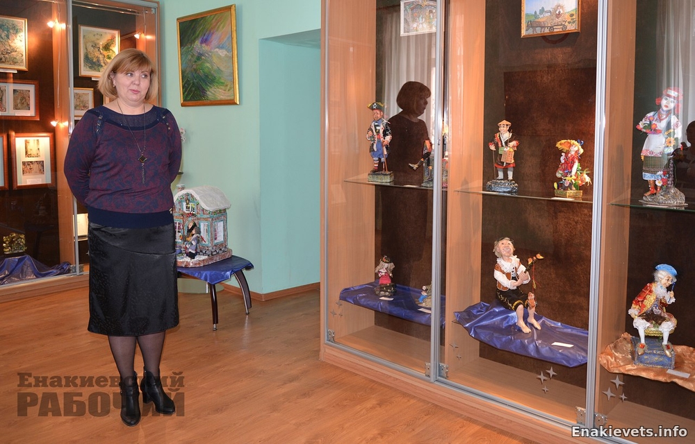 Выставка авторских кукл из полимерной глины