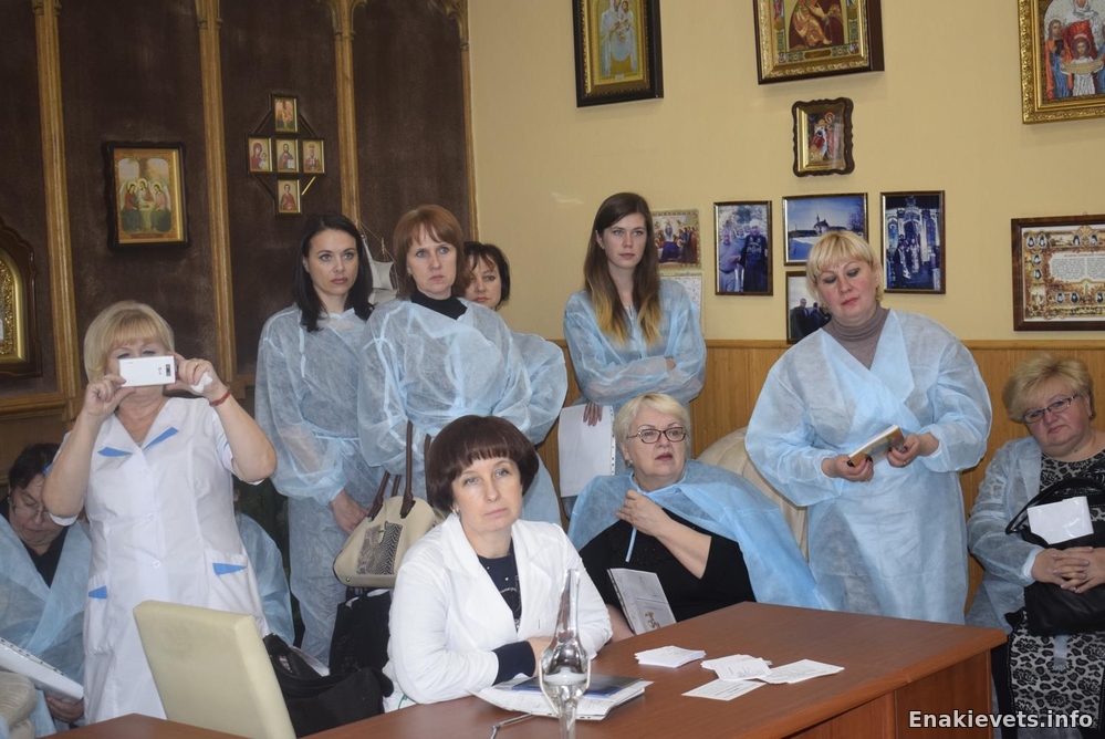 В городской больнице № 1 г. Енакиево состоялся практический семинар для медсестер травматологических служб