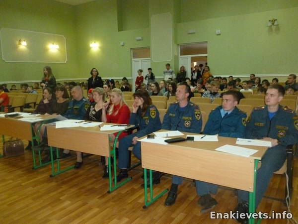 В Енакиево прошел зональный этап Республиканского фестиваля дружин юных пожарных