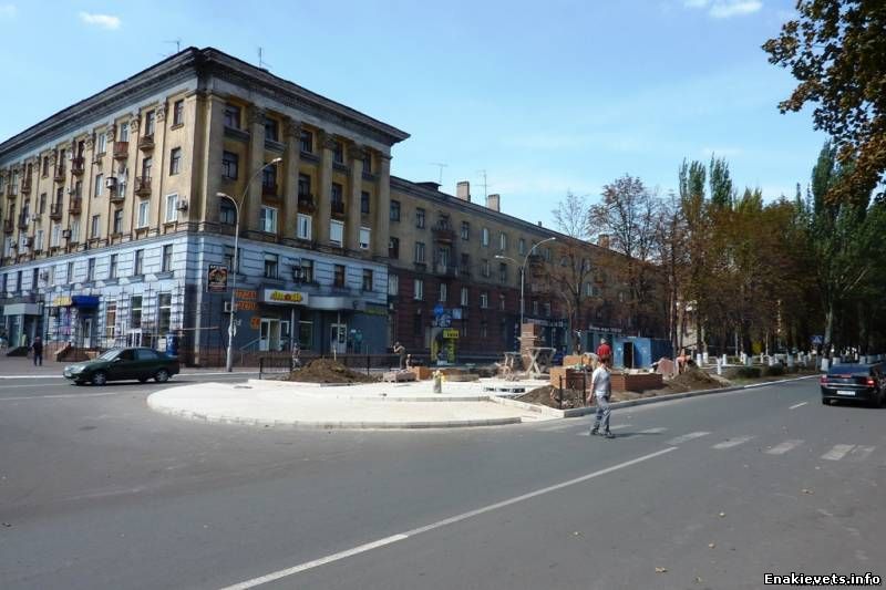 За неделю до открытия памятника Федору Енакиеву