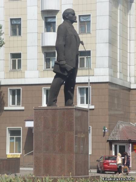Памятник Ленину в Енакиево